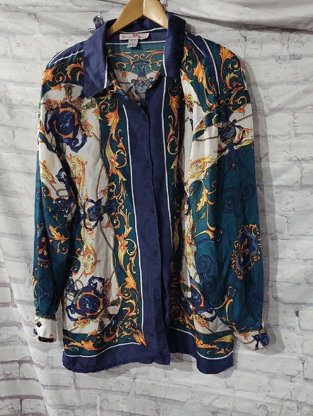 Vintage-Inspired Green & Navy Patterned Silk Button Shirt